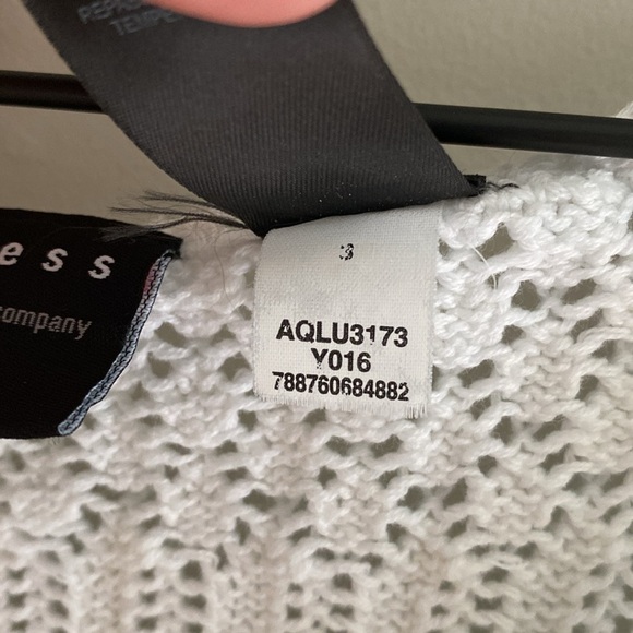 Axcess white knit boho sleeveless v-neck top size 3 - Picture 3 of 7